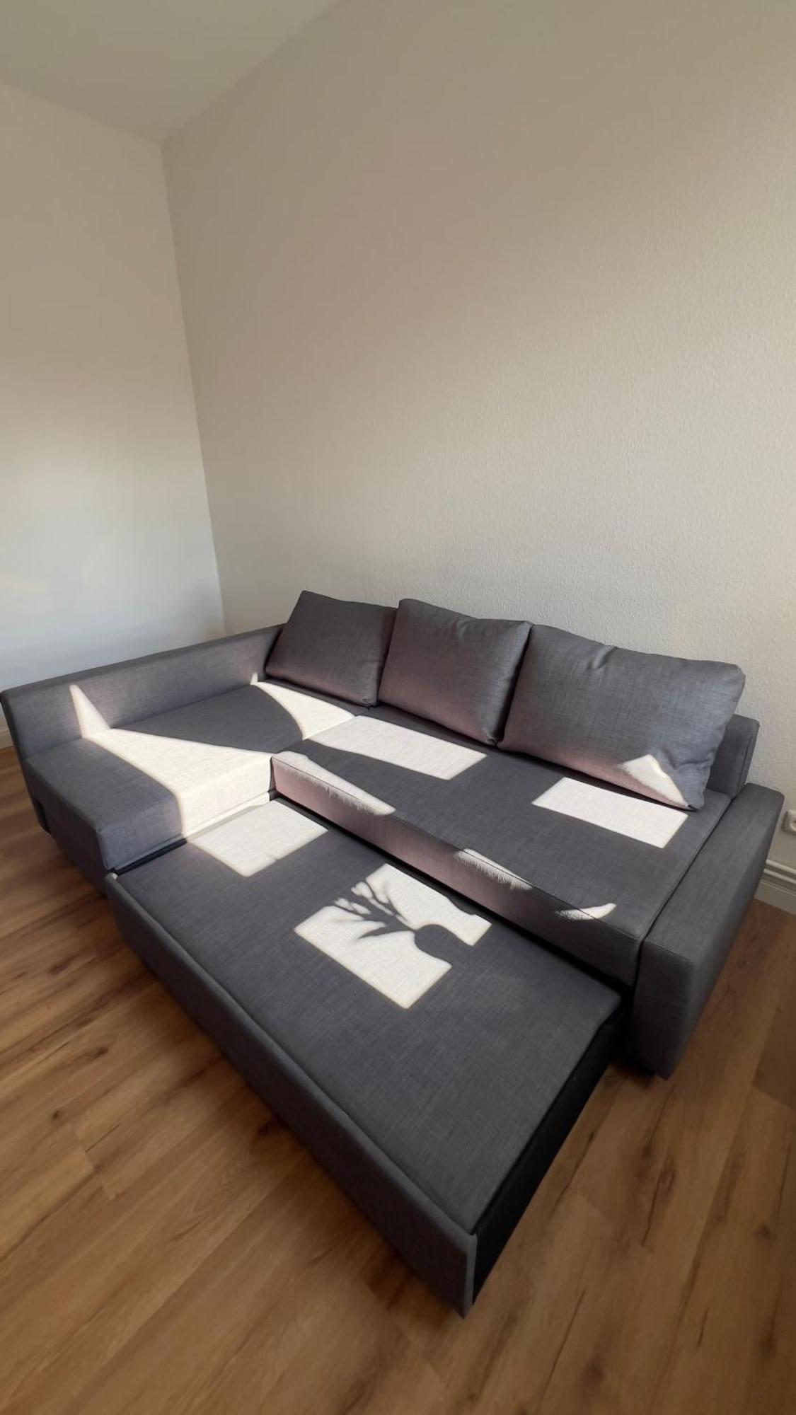 Modernes Apartment Mit 2 Schlafzimmern Und Privatparkplatz Nahe Innenstadt Neumünster Dış mekan fotoğraf